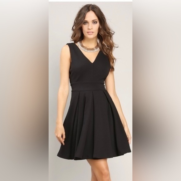Haute Monde Dresses & Skirts - Haute Monde 🌟HP🌟Large Dress NWOT